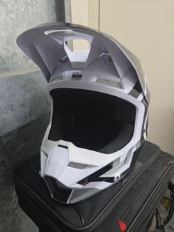 Fox Helmet 4 sale!!