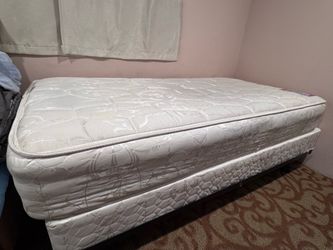 Twin  Bed