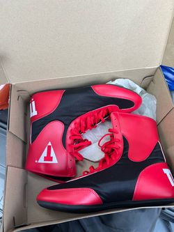 Boxing shoes size 9