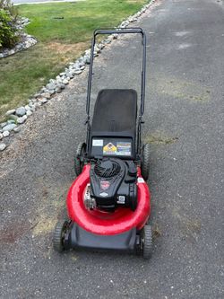 Yard Machines 21” 140cc Push mower