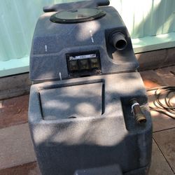 Carpet extractor cleaner