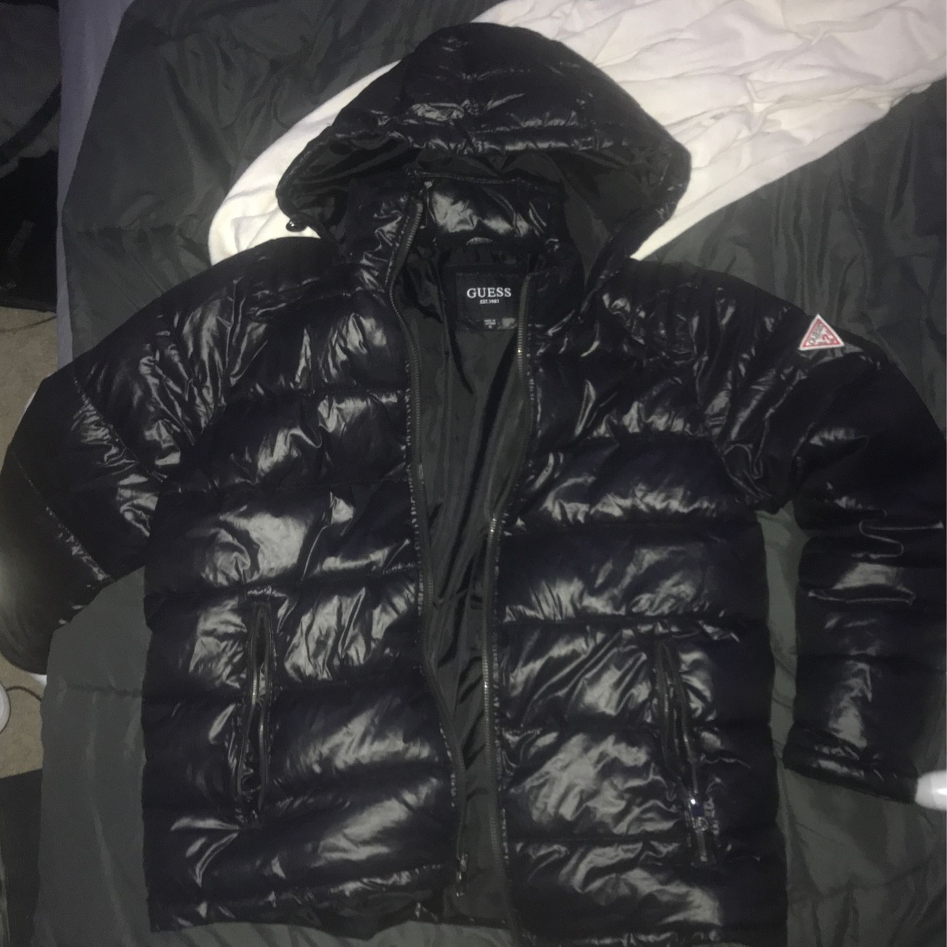 guess puff jacket xl