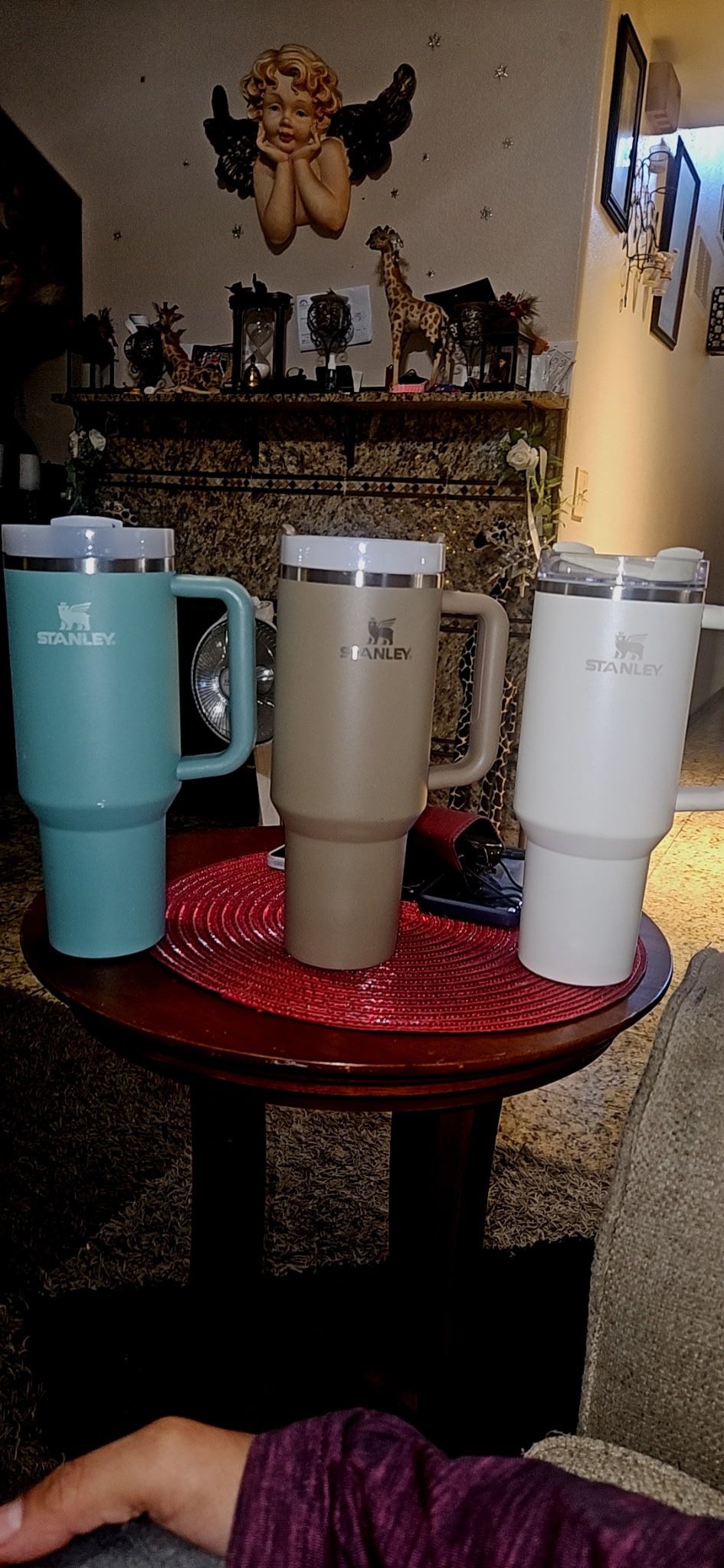 Stanley Quencher H2.0 Tumbler. 40 Oz