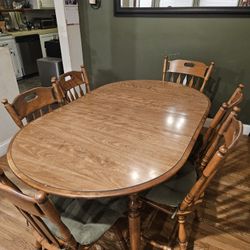 Maple Table Extendable