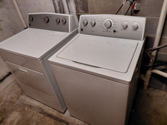 Washer and dryer set