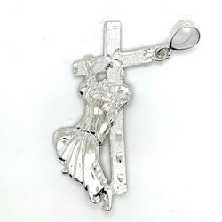 925 Sterling Silver Jesus Holding Cross Pendant 9.56grams 