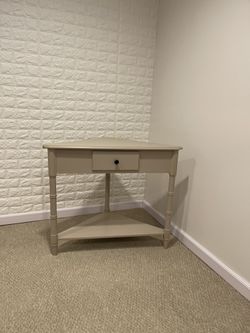 Corner Bookcase Off White Color