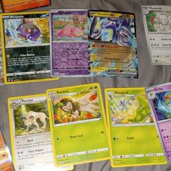 90 Pokémon Cards
