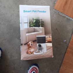 Smart Pet Feeder For Small Dogs