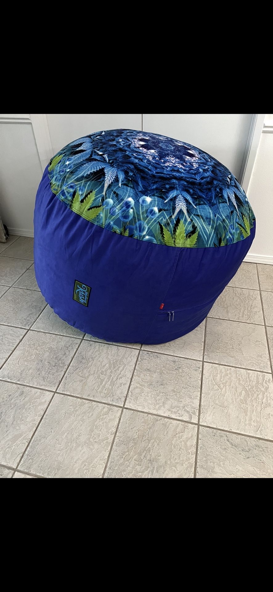 Queen Chair - KUSH
