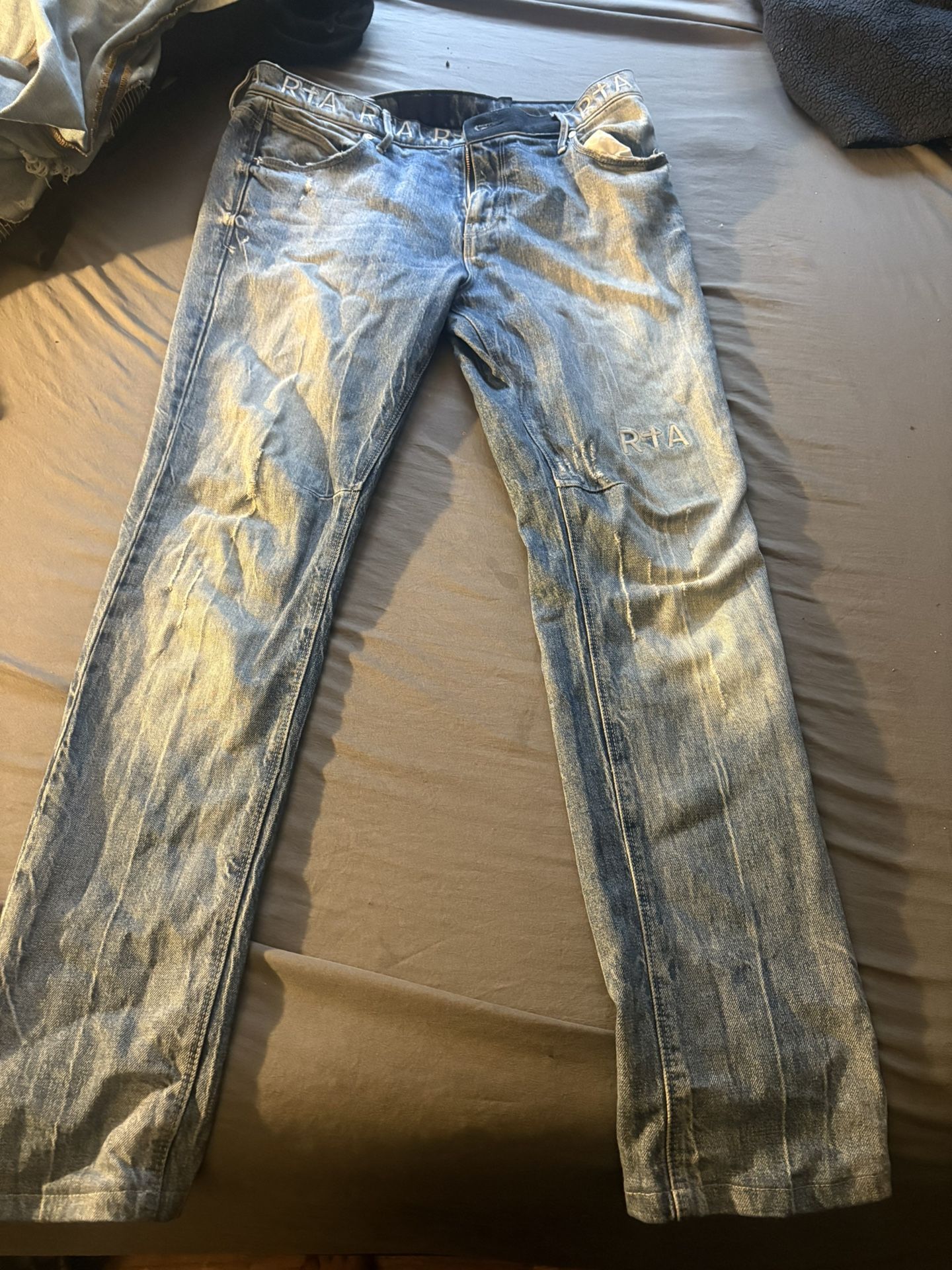 RTA jeans