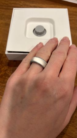 Oura ring 4 brushed silver size 7