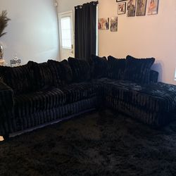 New in box L Fluffy Sectional Couch $10DOWN