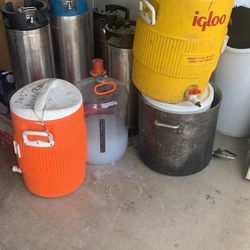 7 Gallon Boil Pot With Valve & Glass Carboy