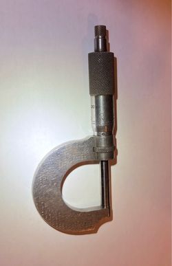 Vintage STARRETT Mechanical Outside Micrometer: 0 in to 1 in, Inch, +/-0.0001 in Accuracy