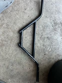 Street co bars cut