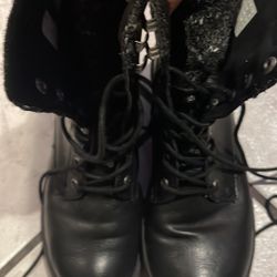 Boots Size 7