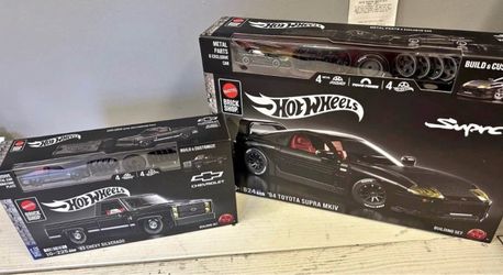 Hot Wheels Mattel Brick Shop Building Sets x2