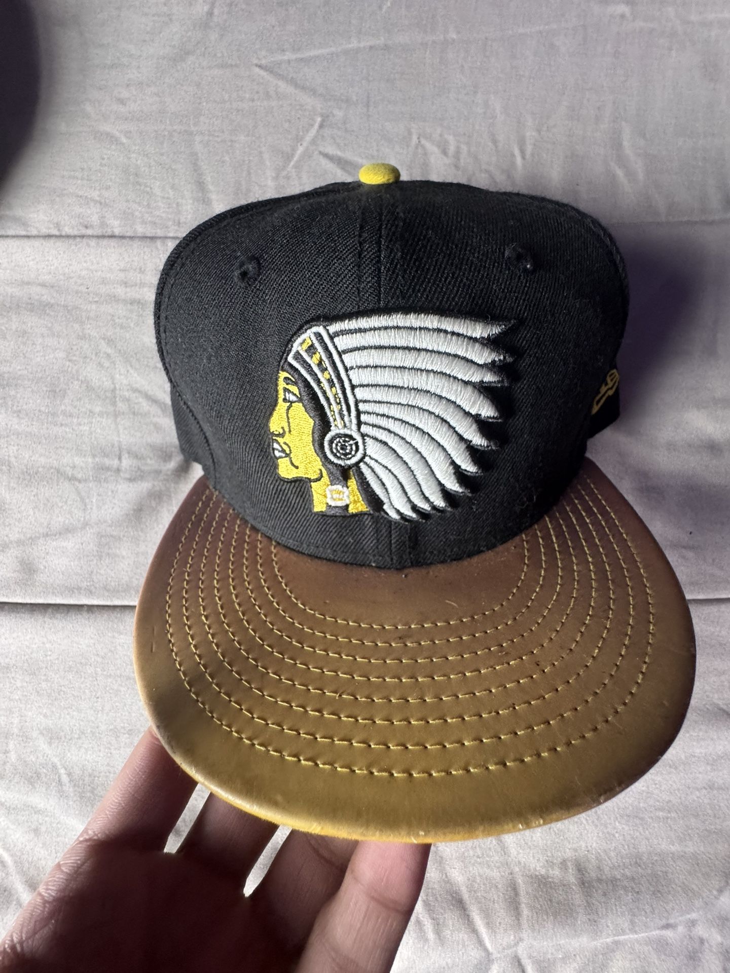 Boston Braves Fitted Hat 15$ Negotiable Size 7 1/2