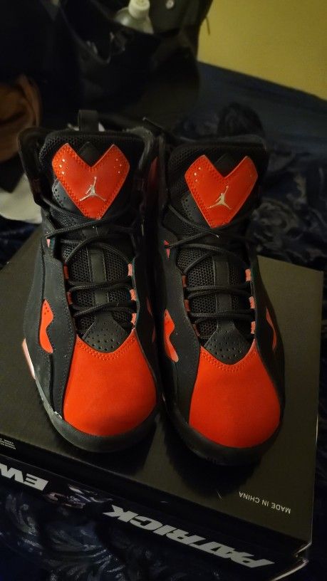 Air Jordan True Flight Size 9.5 In Mens