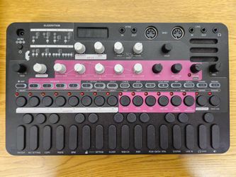 Mega Synthesis by Sonicware Liven SEGA Genesis Megadrive Synthesizer