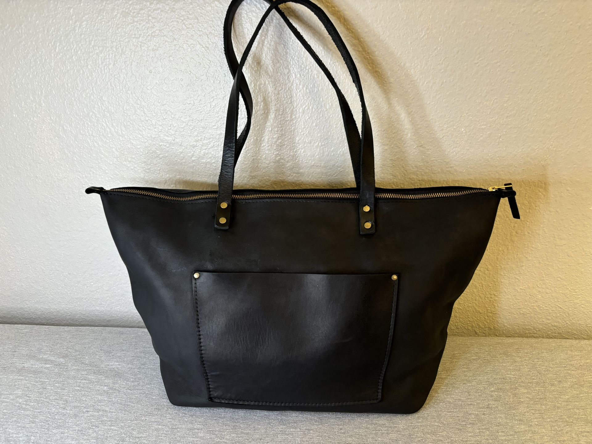 Portland Leather Goods - Zipper Oversize Tote Black