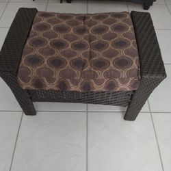 Wicker Stool 