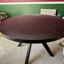 Circular Table With 4 Upholstered Chairs