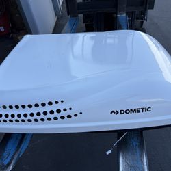 Dometic Penguin II 15,000 BTU Heat Pump 651816CXX1J0