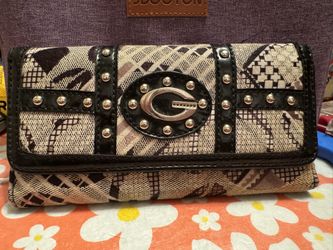 GUESS WALLET