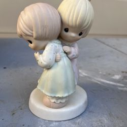 Precious Moments, Figurine