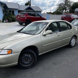 1999 Nissan Altima