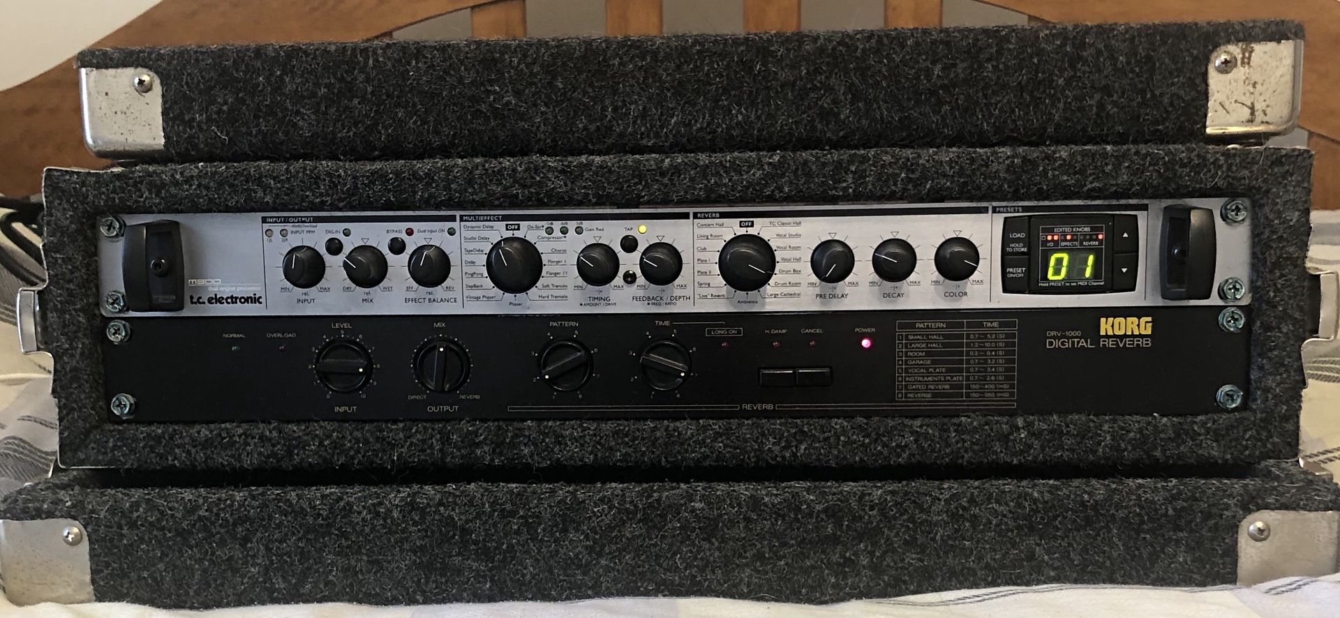 1TC Electronics M300 Dual Engine Fox And 1 More DRV - 1000 Digital Reverb In A Grinding Case
