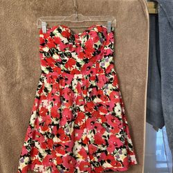 DRESSES