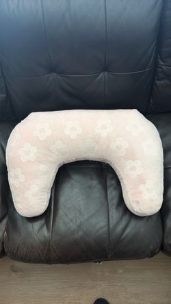 Feeding and support pillow