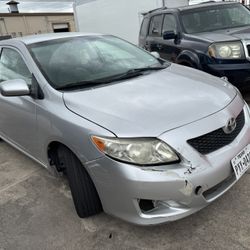 2010 Toyota Corolla Le  $2999