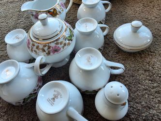 Rossini Porcelain Tea Set with Floral Butterfly Design