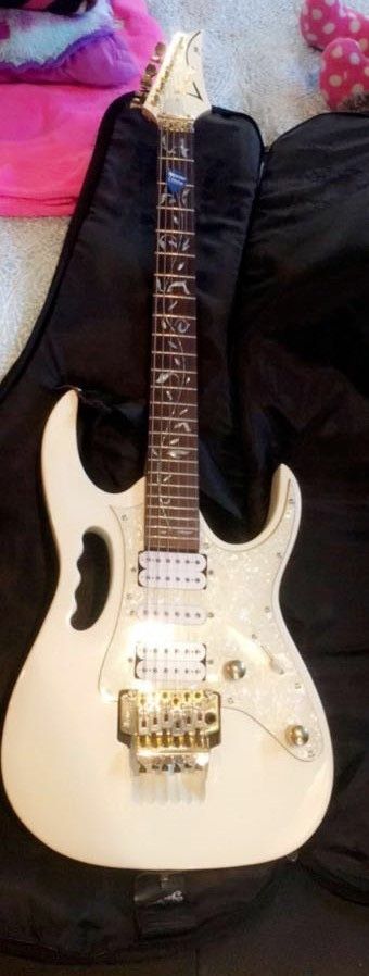 Steve Vai Ibanez