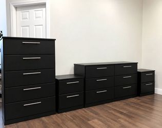 Dresser, Chest And 2 Nightstands - Cómoda, Gavetero y 2 Mesitas de noche