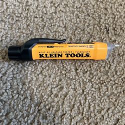Klein Voltage Tester w/ Flashlight