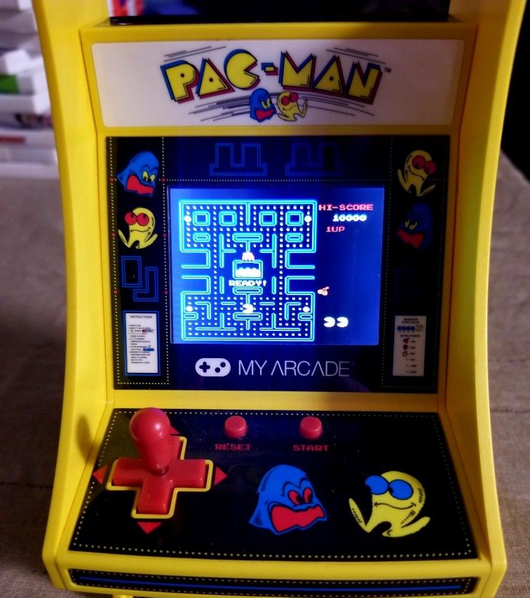Pac-Man Mini Arcade Game