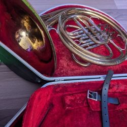 Carl Fischer Single French Horn, USA, Good Condition, with case&MP