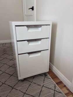 Metal white filing office cabinet with 3 drawers