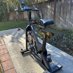 Brand New Sunny Health & Fitness Indoor Bike – Never Used, Fully Assembled