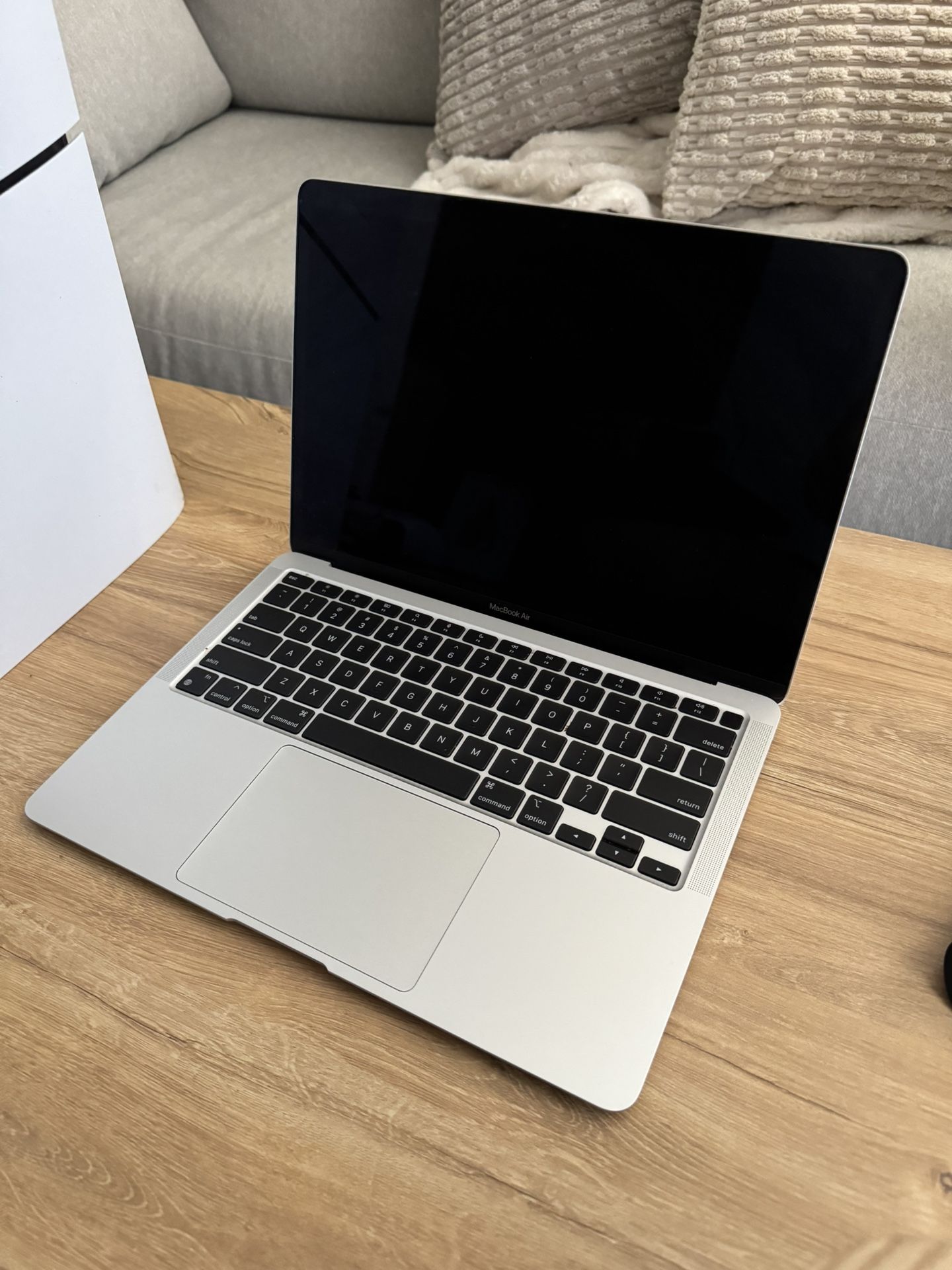 Macbook Air 2020 M1 8gb