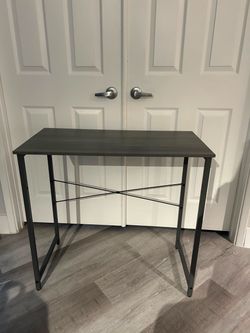CONSOLE TABLE/ IN GREAT CONDITION / DELIVERY NEGOTIABLE