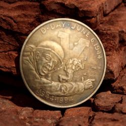 1 VJ Day Commemorative Brass Shell Case Coin BU 5 Dollars with COA