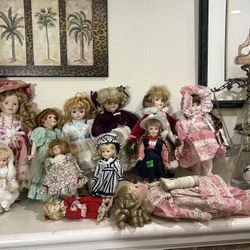 READ INFO DOLLS A FEW HAVE WARE $20 For All