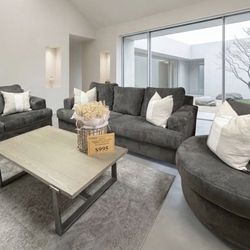 3 Piece Livingroom Set ( sofa, loveseat And swivel chair) 