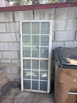 Glass door free 24” *58 3/4